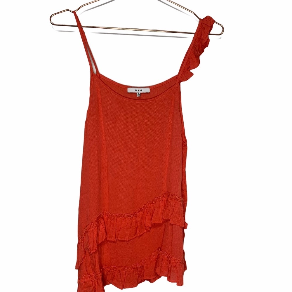 RO & DE Sleeveless Ruffled Blouse